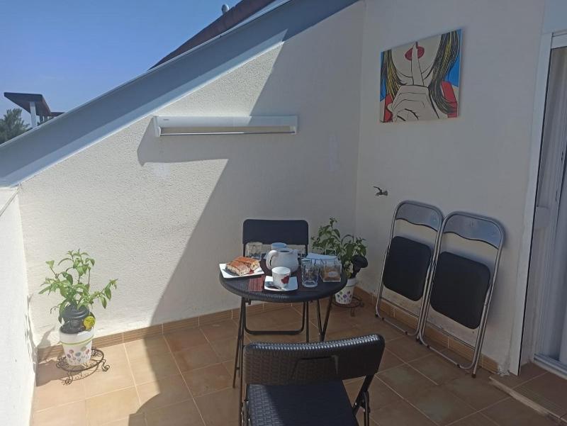Fantastico Atico Con Terraza, Garaje, Wifi, Con Todo Para Playa, Piscina Y Casa Y No Facturar Maletas! El Portil Exterior foto