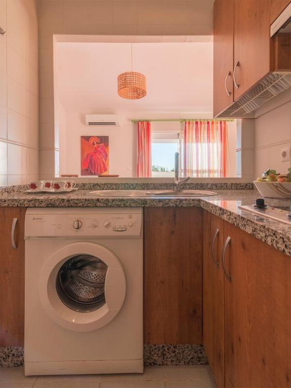Fantastico Atico Con Terraza, Garaje, Wifi, Con Todo Para Playa, Piscina Y Casa Y No Facturar Maletas! El Portil Exterior foto