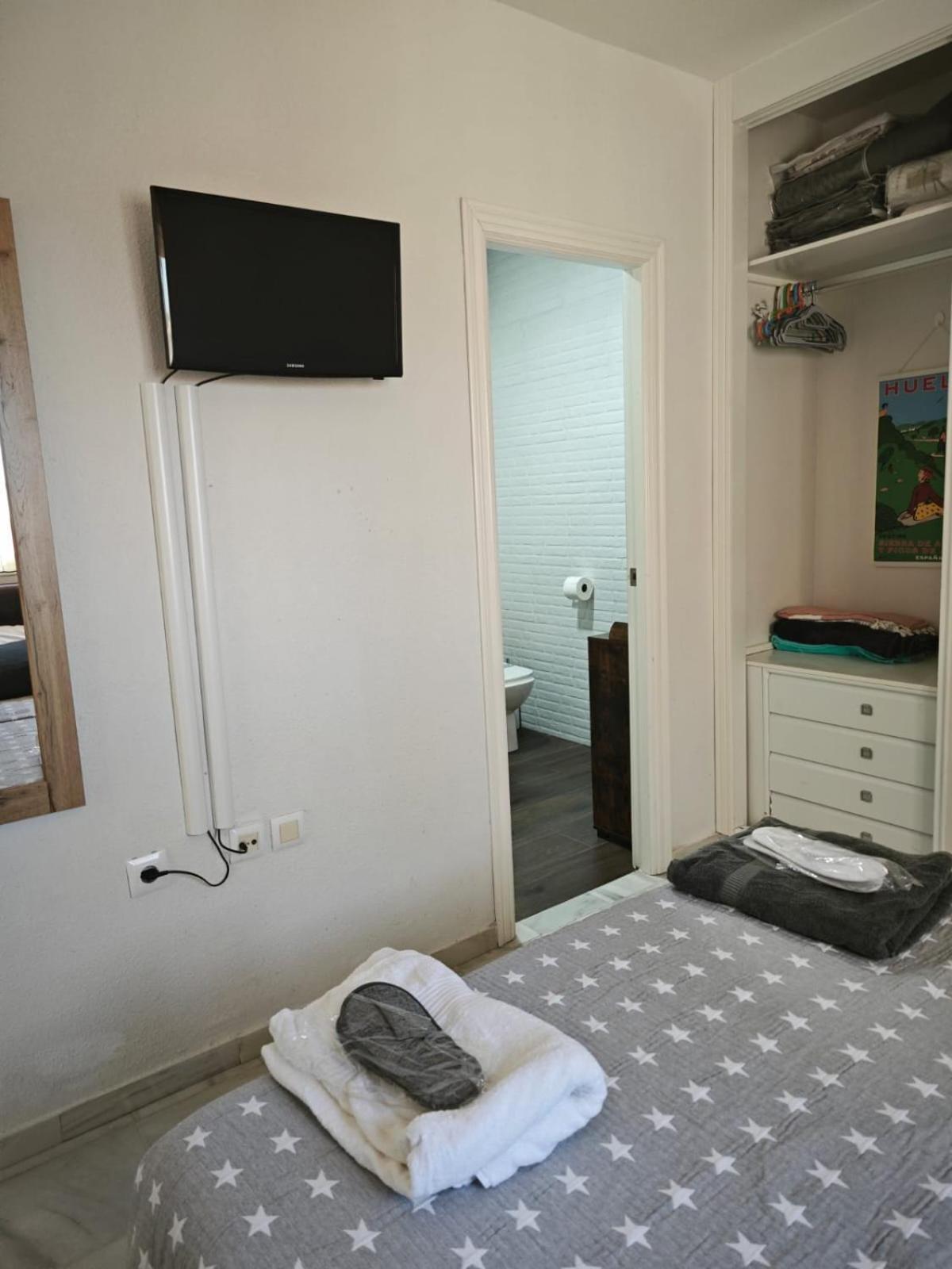 Fantastico Atico Con Terraza, Garaje, Wifi, Con Todo Para Playa, Piscina Y Casa Y No Facturar Maletas! El Portil Exterior foto